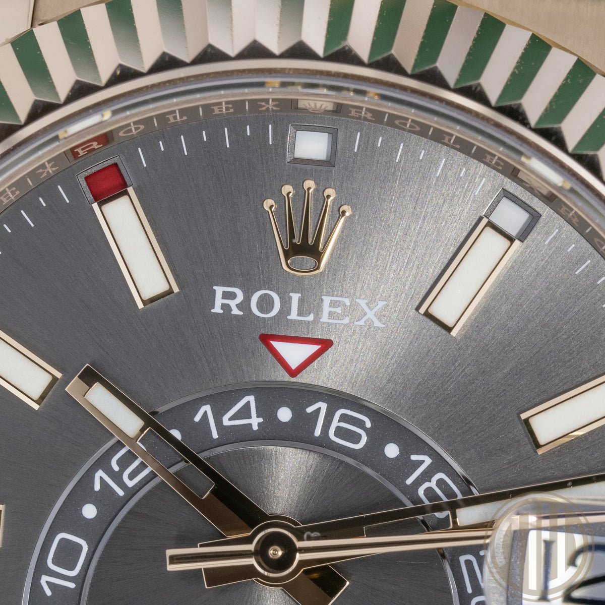 Rolex Sky-Dweller 18ct Everose-Gold | Grey Dial | Box and Papers | 2023