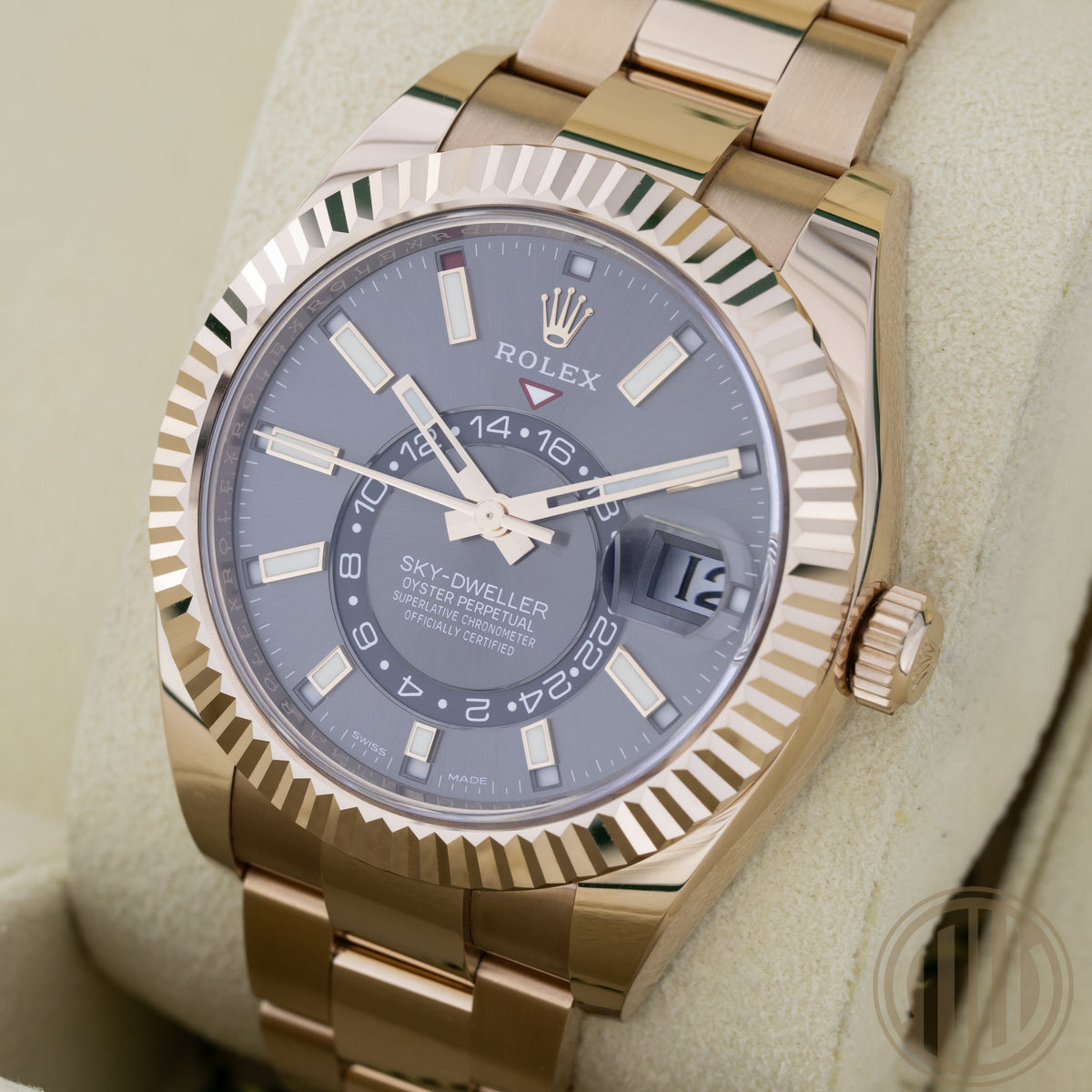 Rolex Sky-Dweller 18ct Everose-Gold | Grey Dial | Box and Papers | 2023